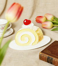 Sweetest Slice Brooch For European Cultural tourism
