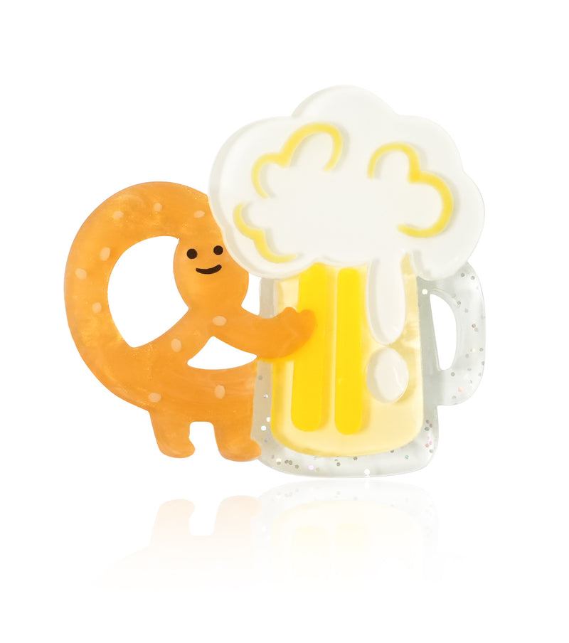 Bavarian Cheers Brooch For European Cultural tourism